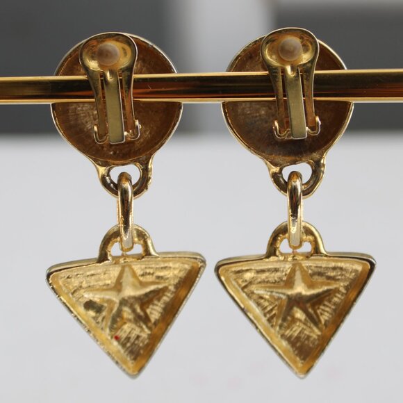 Vintage 80's Gold Red Triangle Stars Women's Clip-On Drop Dangle Earrings - Picture 2 of 3